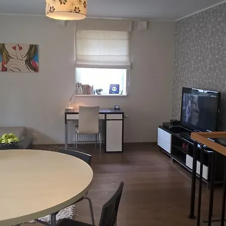 Komeedi Apartment